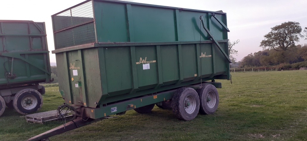 W 12 tonne 2008 grain/silage trailer