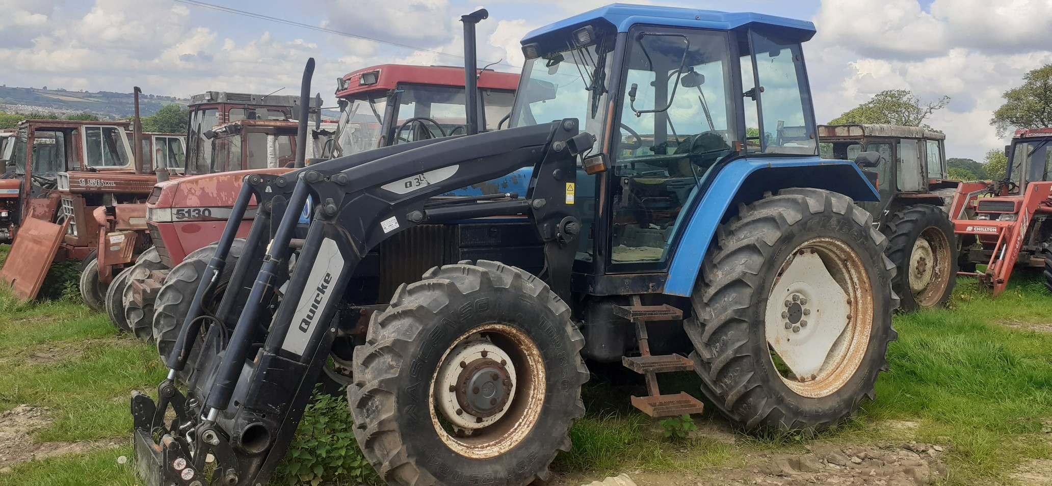 NH Ford 7740 SLE tractor